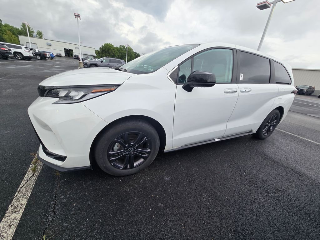 Certified Used 2025 White Toyota XSE image 5