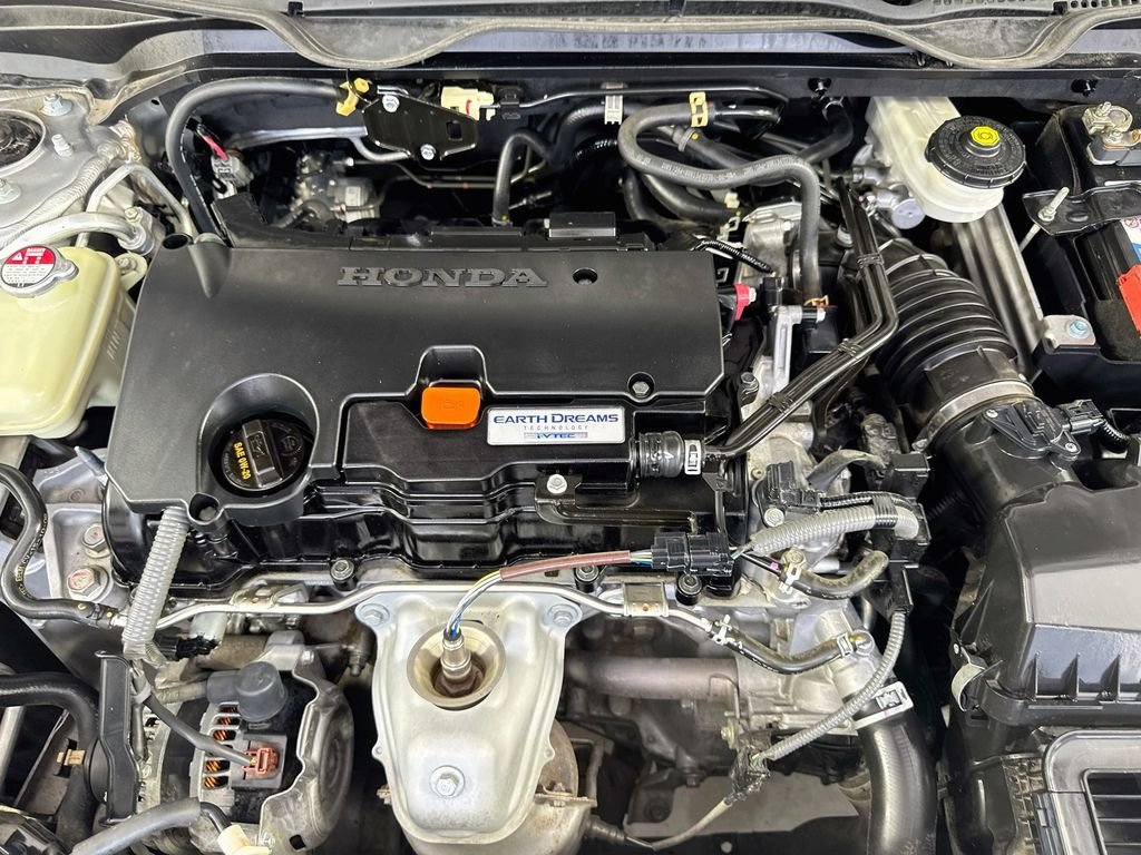 Used 2016 Silver Honda EX image 37