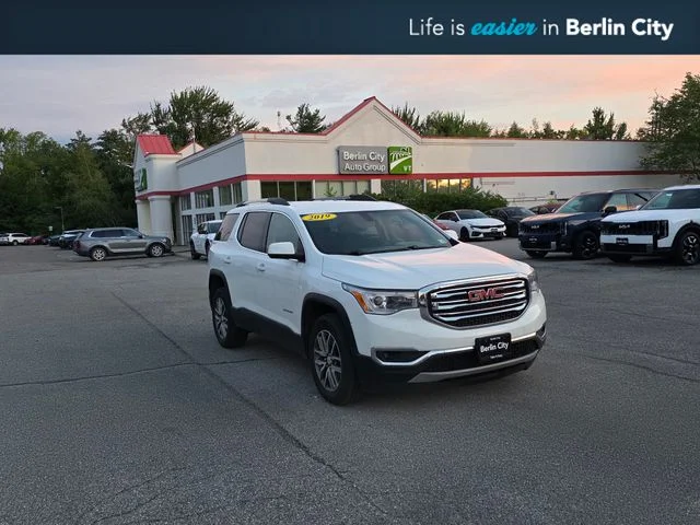 Used 2019 Summit White GMC SLE-2 image 1