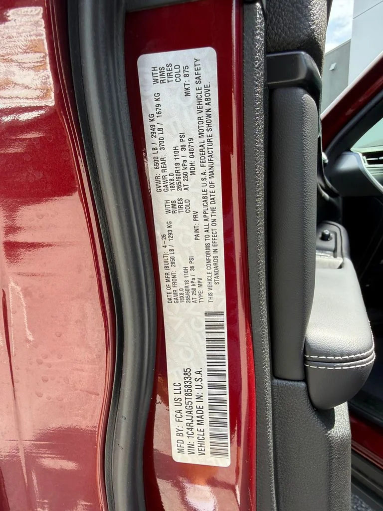 New 2026 Velvet Red Pearlcoat Jeep Laredo image 29
