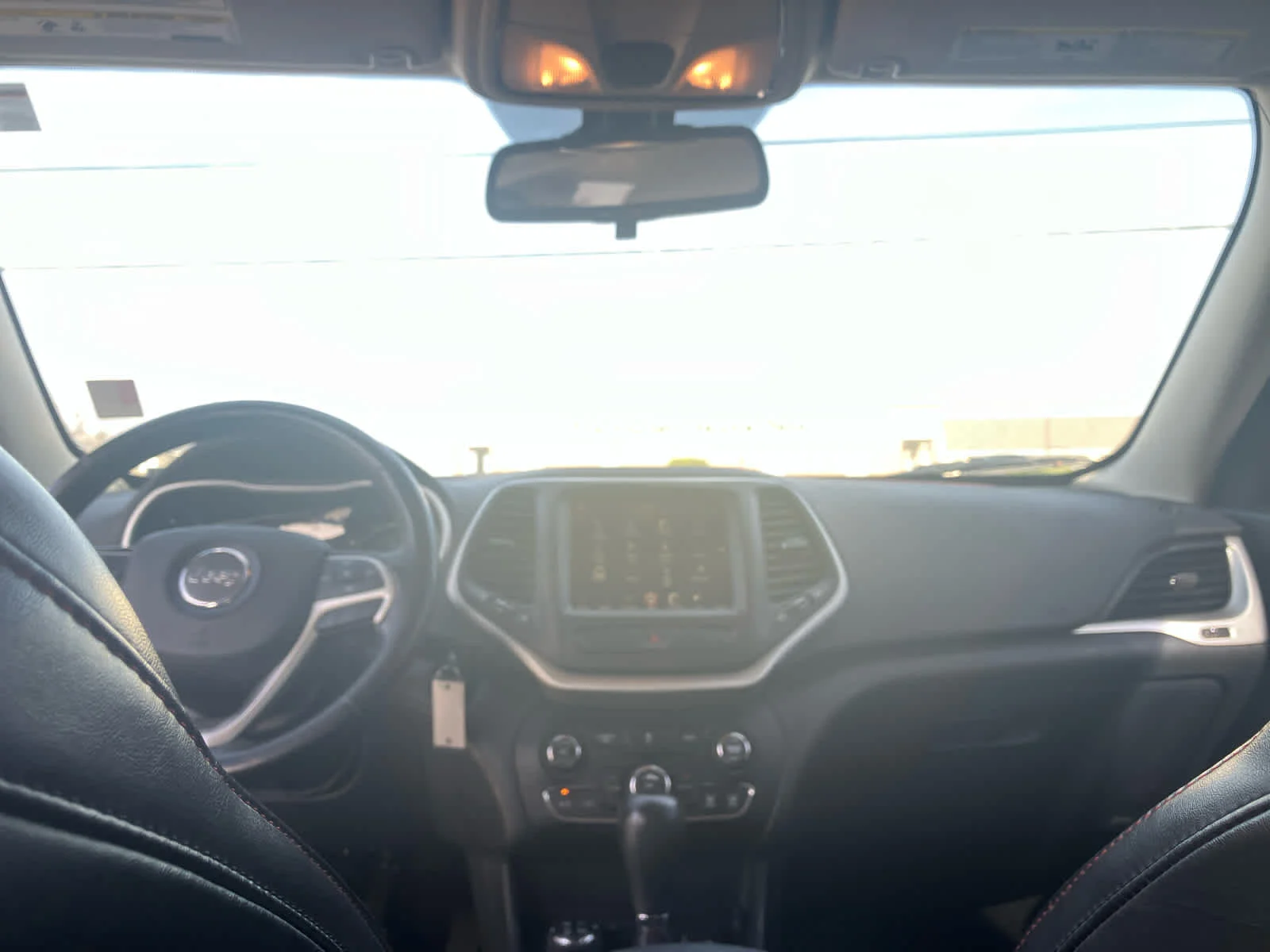 Used 2015 Granite Crystal Metallic Clearcoat Jeep Trailhawk image 28