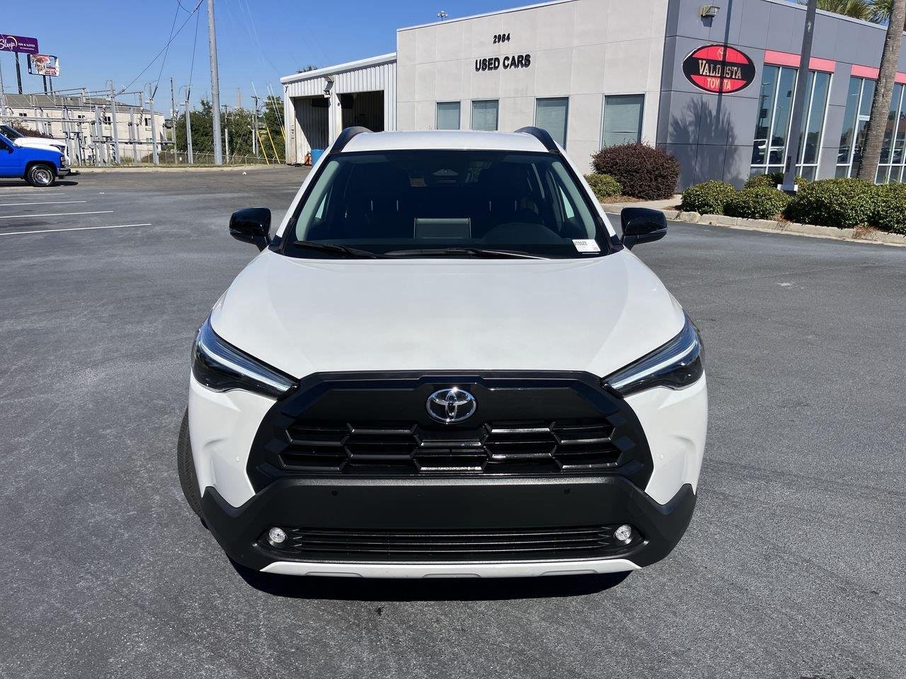 Used 2026 White (Wind Chill Pearl) Toyota XLE image 8
