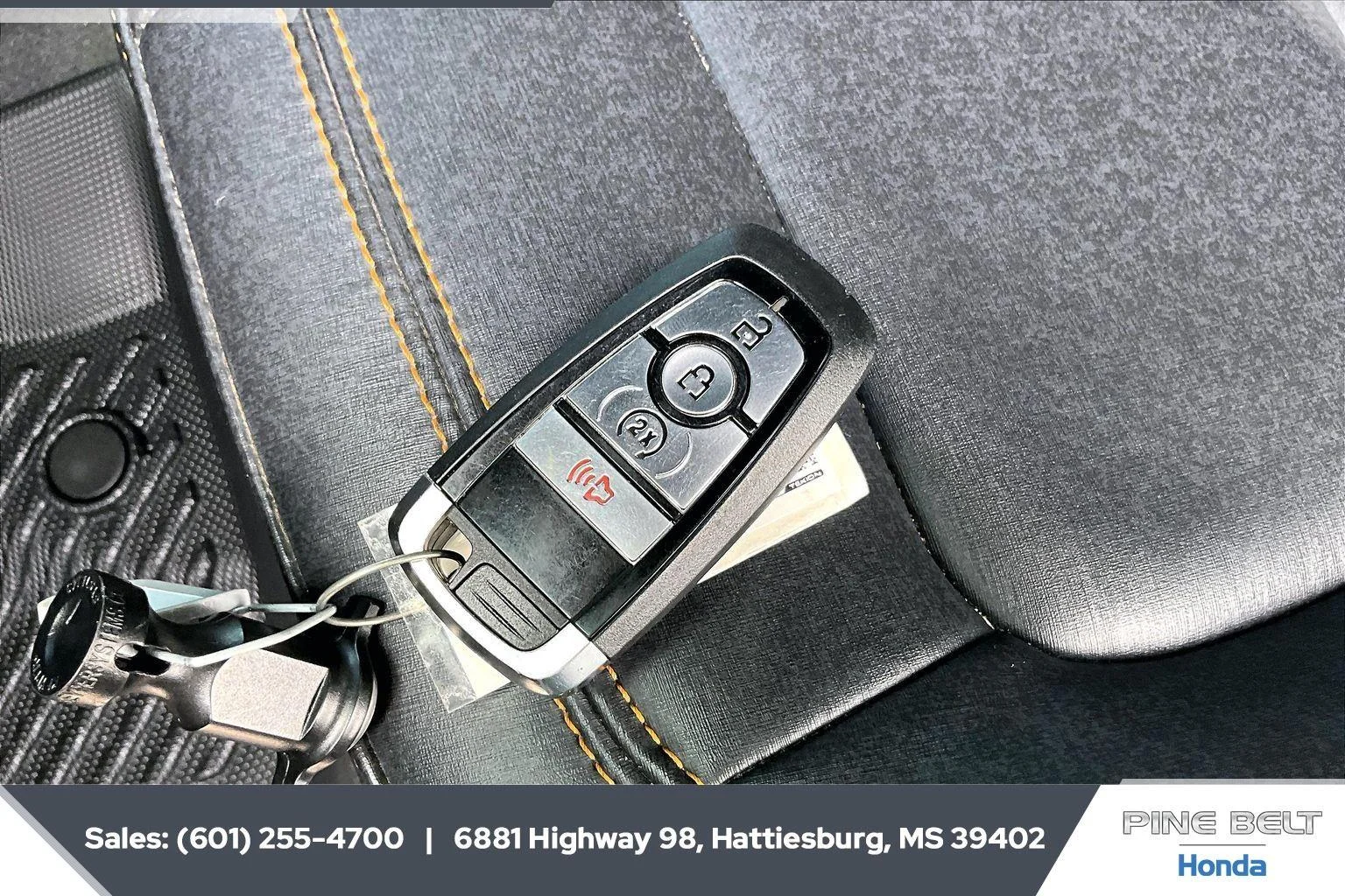 Used 2023 Carbonized Gray Ford Badlands Advanced image 9