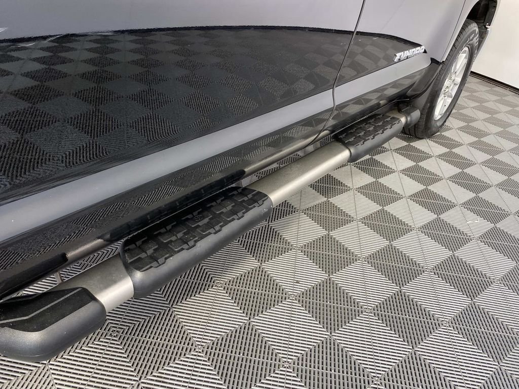 Used 2017 Black Toyota SR5 image 8