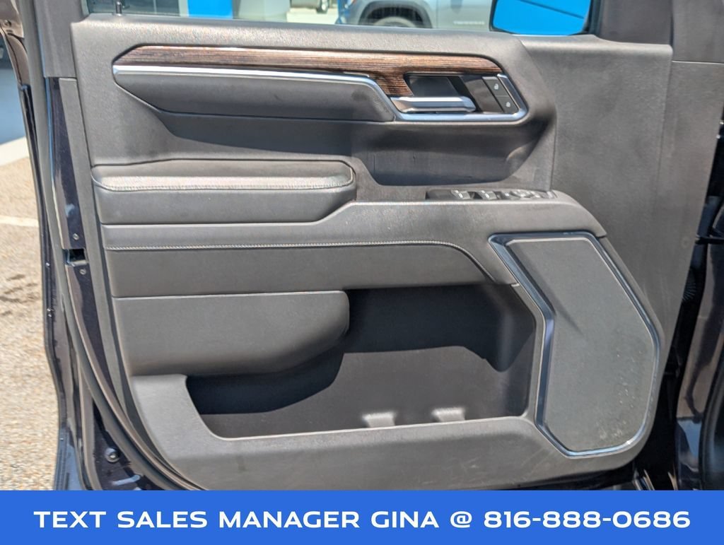 Certified Used 2022 TITANIUM RUSH METALLIC GMC Elevation image 17