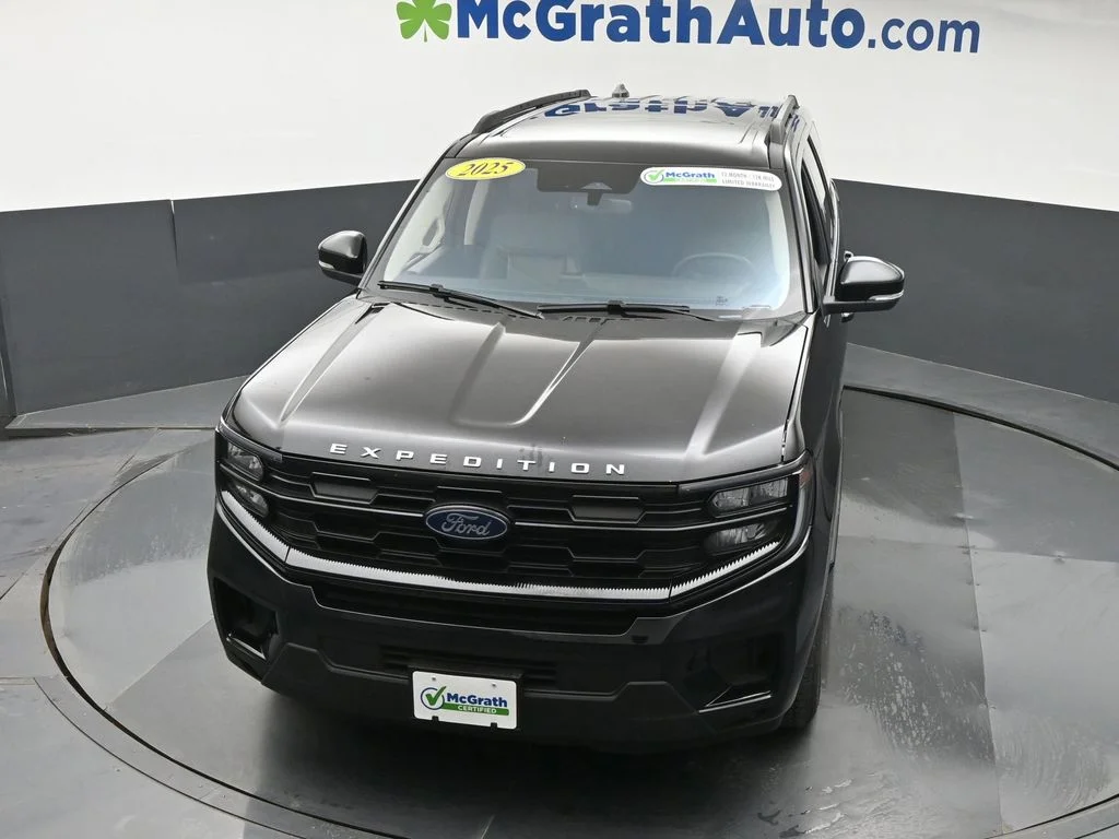 Used 2025 Black Ford Active image 28