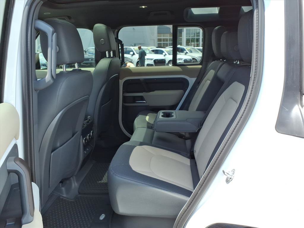 Certified Used 2023 Fuji White Land Rover X-Dynamic SE image 12