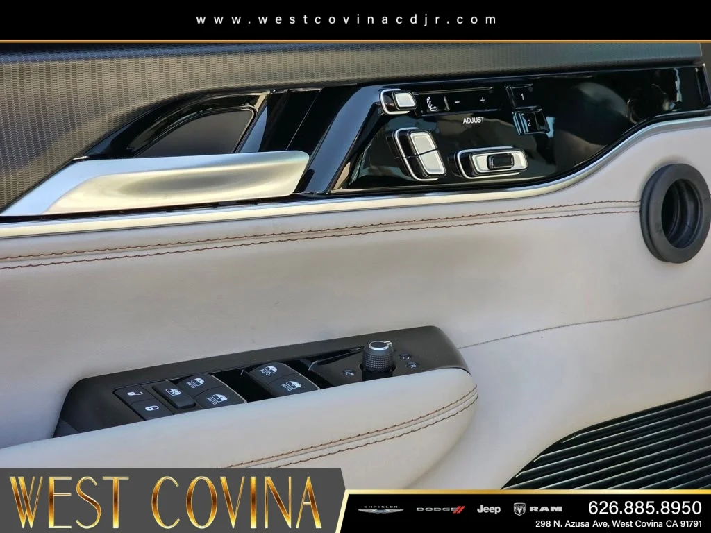 New 2026 Baltic-Gray Metallic Clear-Coat Exterior Paint Jeep Summit Obsidian image 9