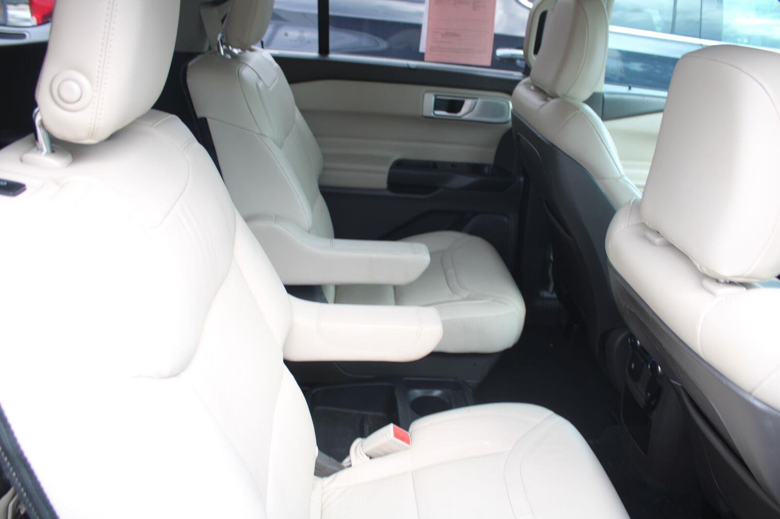 Used 2020 Star White Metallic Tri-Coat Ford Platinum image 5