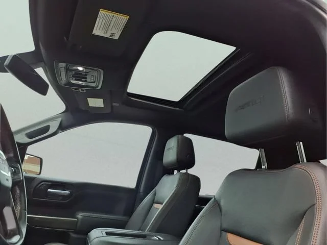Used 2022 Summit White GMC AT4 image 19
