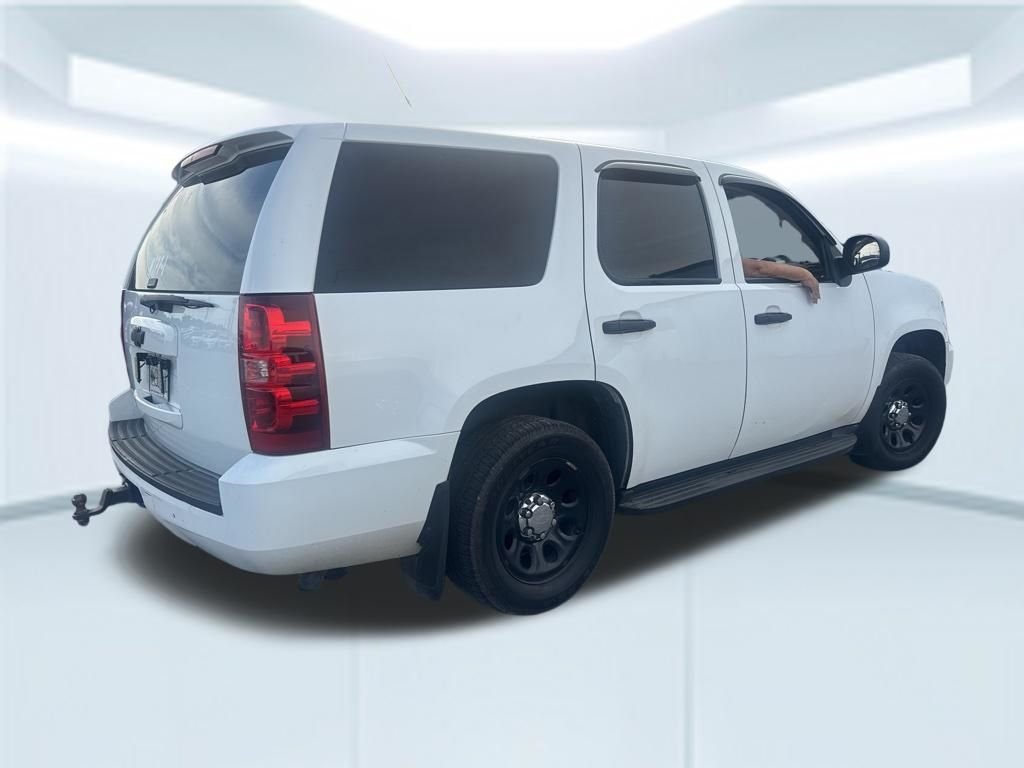 Used 2013 White Chevrolet Police image 2