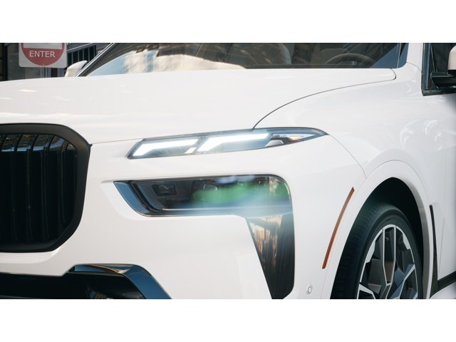 New 2027 Alpine White BMW xDrive40i image 6