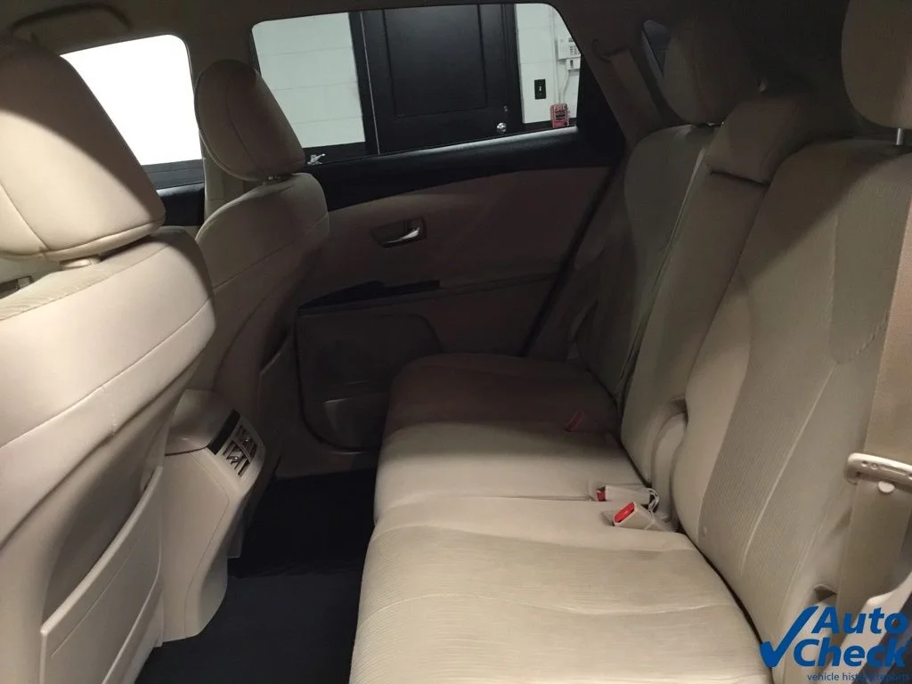 Used 2014 Black Toyota LE image 34