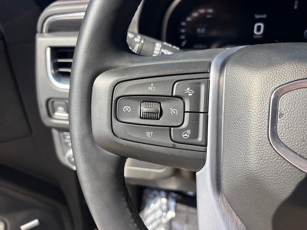 2023 GMC Yukon SLT - Photo 11