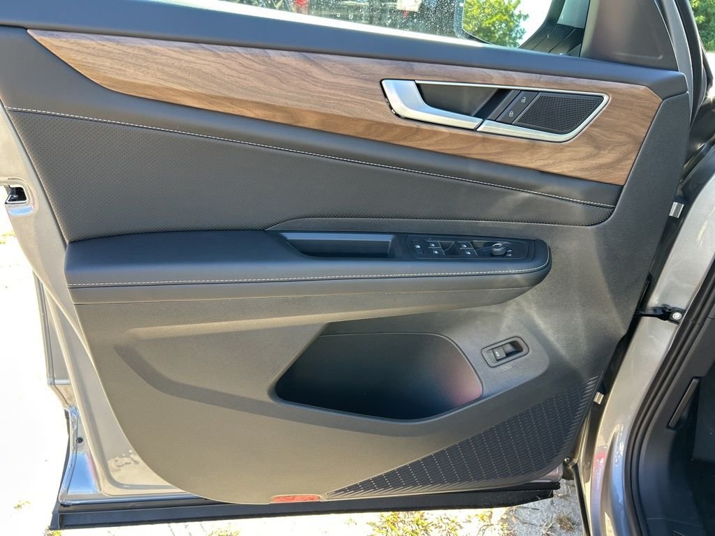 2026 Volkswagen Atlas SE w/Tech - Photo 11