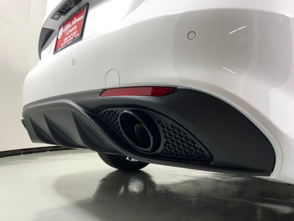 2026 Alfa Romeo Giulia Base - Photo 16