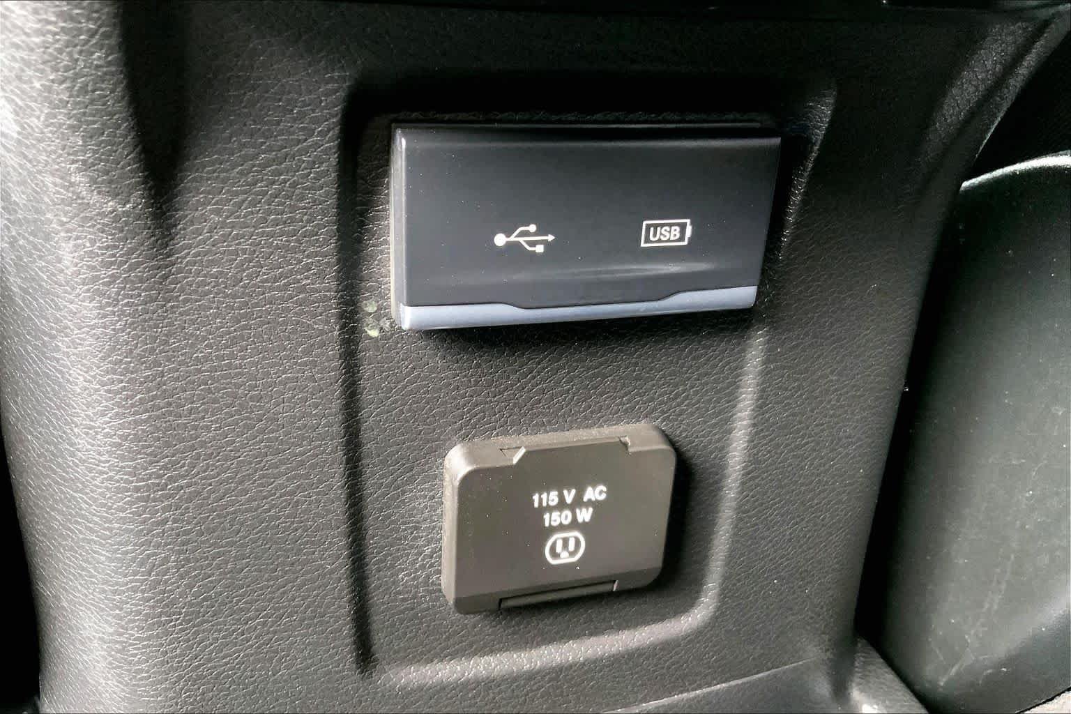 Used 2018 Bright White Clearcoat Jeep Sahara image 35