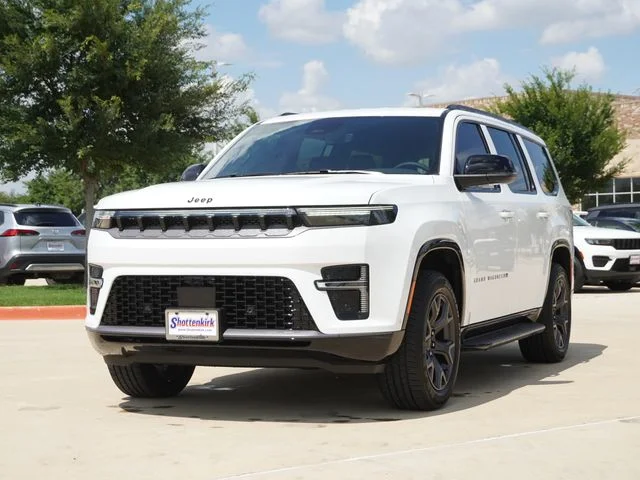 New 2026 Bright White Clear-Coat Exterior Paint Jeep Limited Altitude image 3