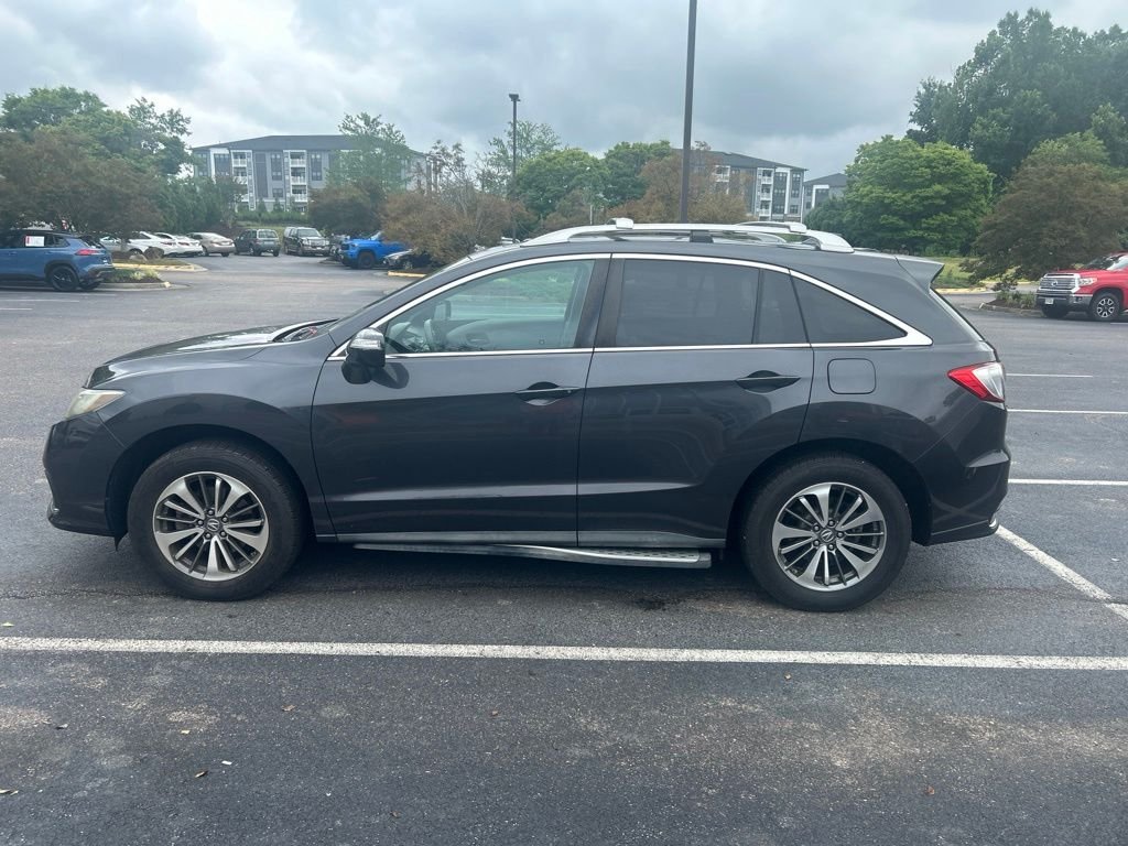 Used 2016  Acura Base image 5