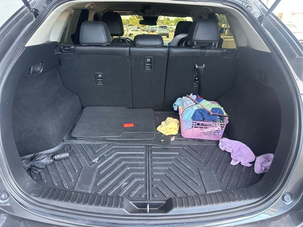 Used 2018 Gray Mazda Touring image 11