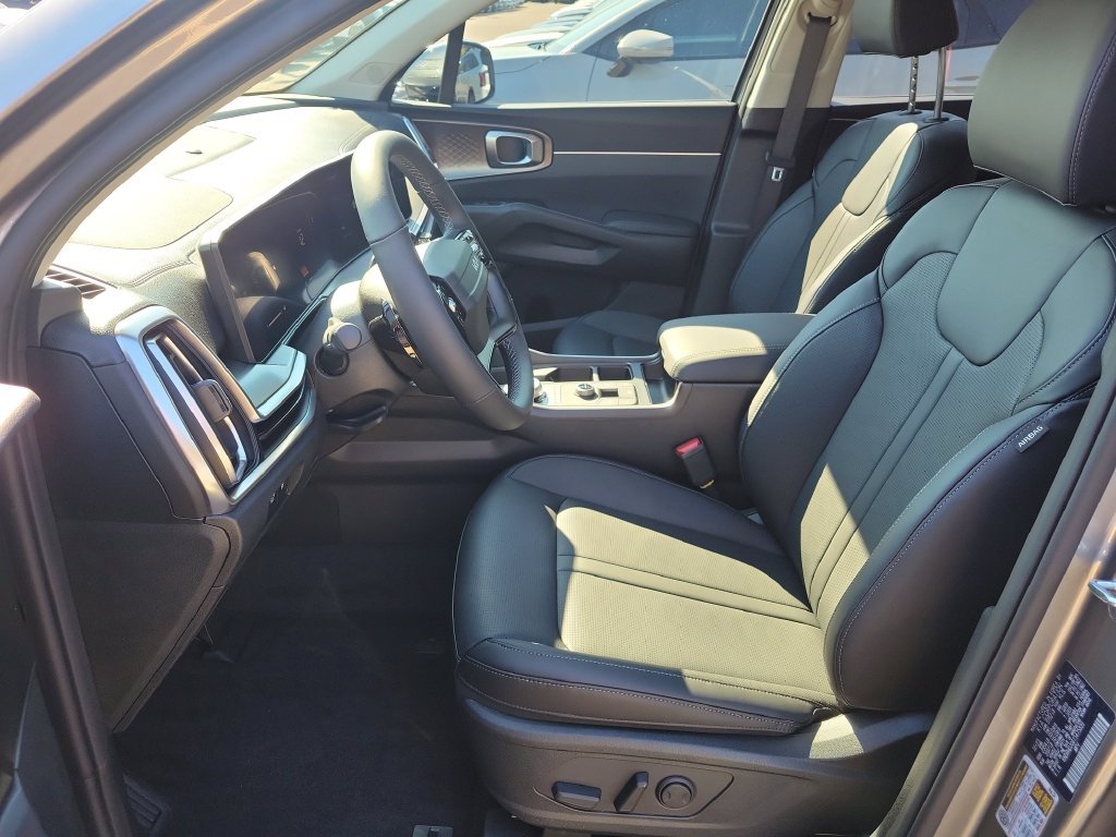 New 2026 Steel Gray Kia EX image 23