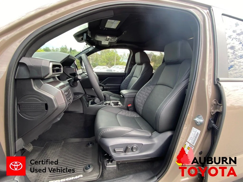 Certified Used 2026  Toyota TRD Off-Road image 33
