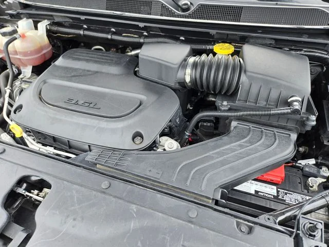 Used 2022 Gray Chrysler Touring L image 23