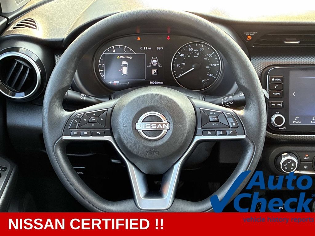 Used 2024 Gray Nissan SV image 17