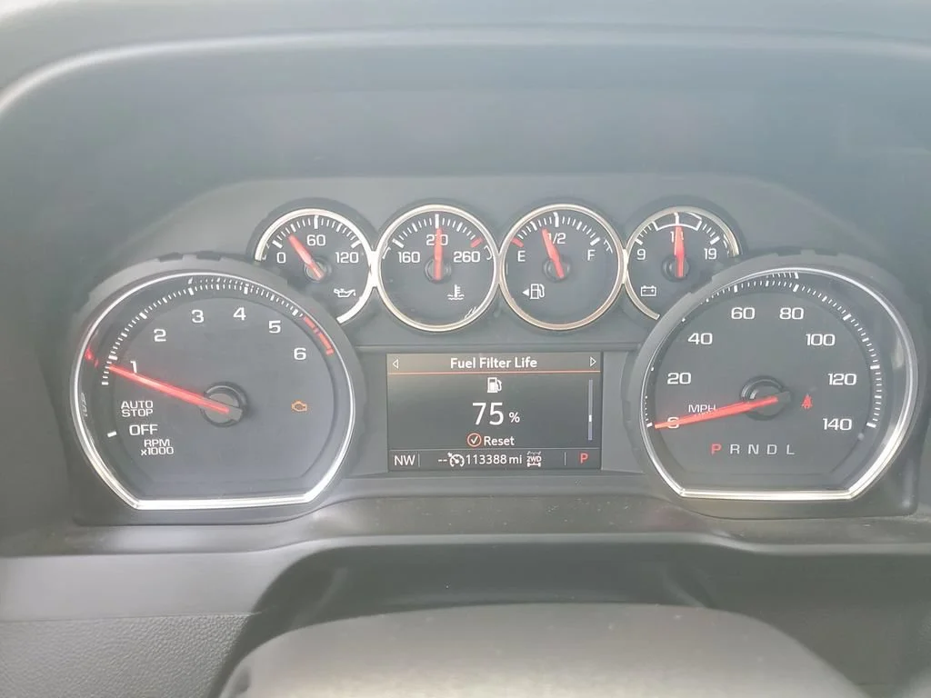 Used 2021 CHERRY RED TINTCOAT Chevrolet RST image 17