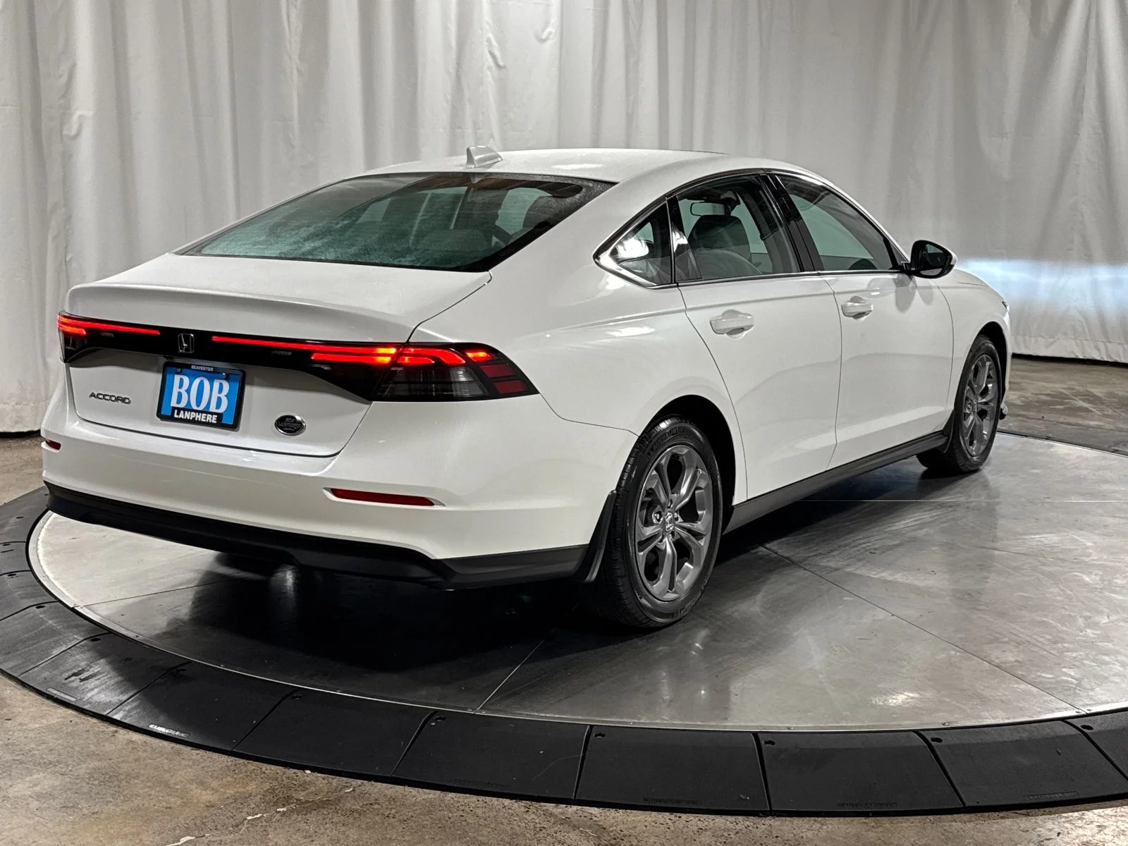 2024 Honda Accord EX - Photo 8