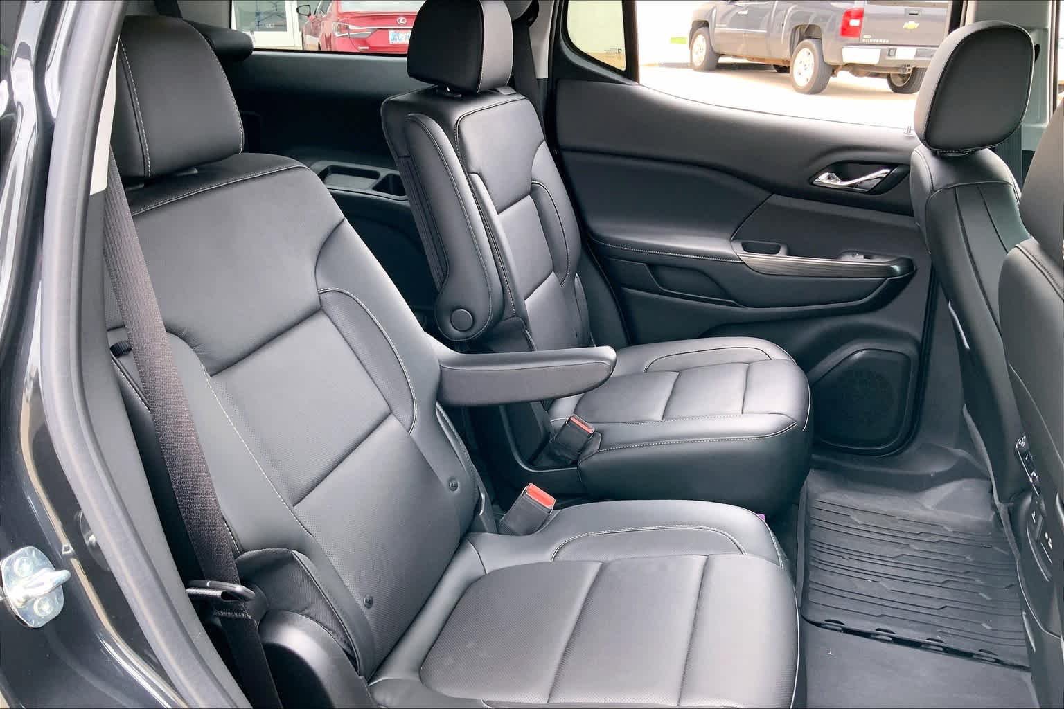 Used 2020 Carbon Black Metallic GMC SLT image 20