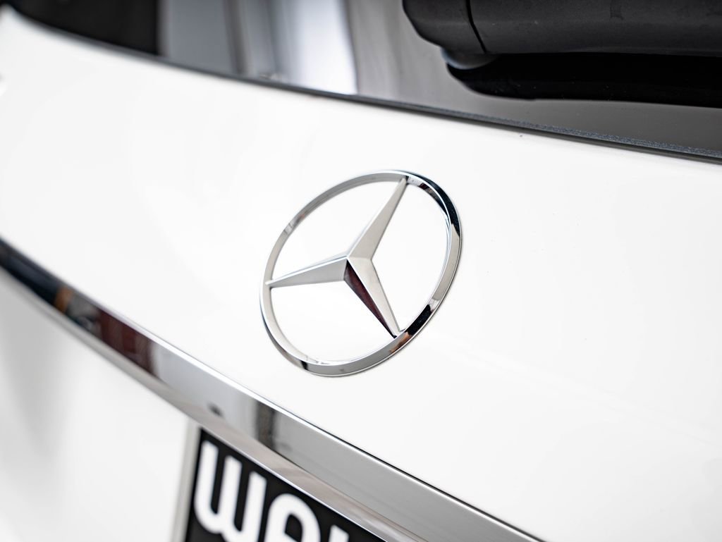 New 2026 Polar White Mercedes-Benz GLE 450 image 18