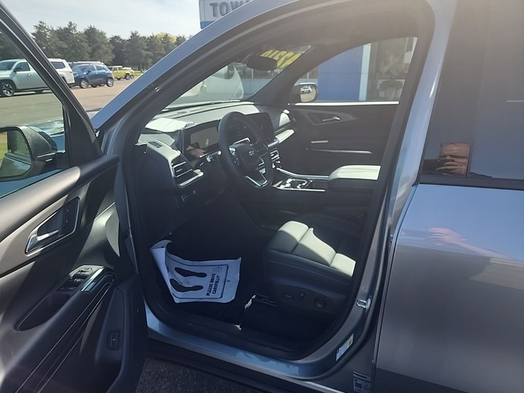 Used 2026 Gray Chevrolet LT image 10
