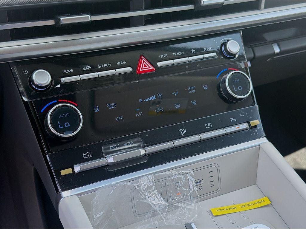 New 2026 Phantom Black Hyundai SEL image 12