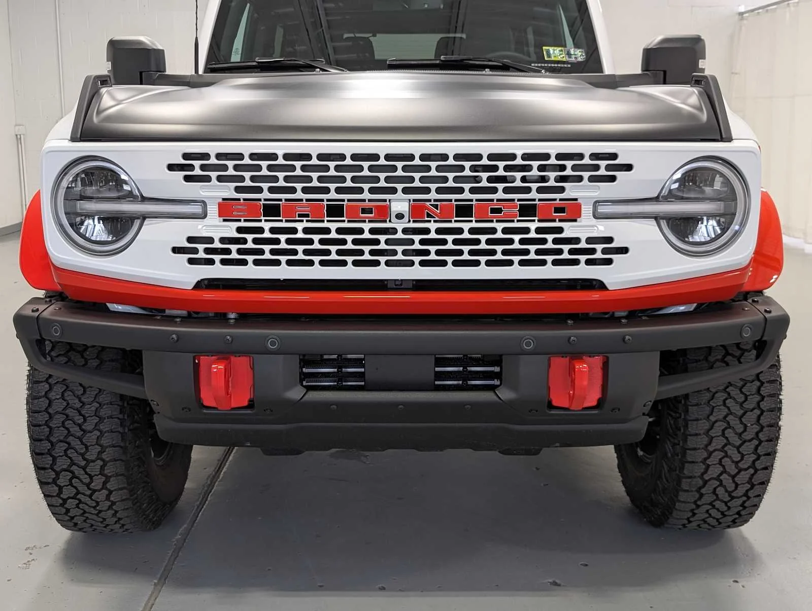 New 2025 Oxford White Ford Stroppe Edition image 2