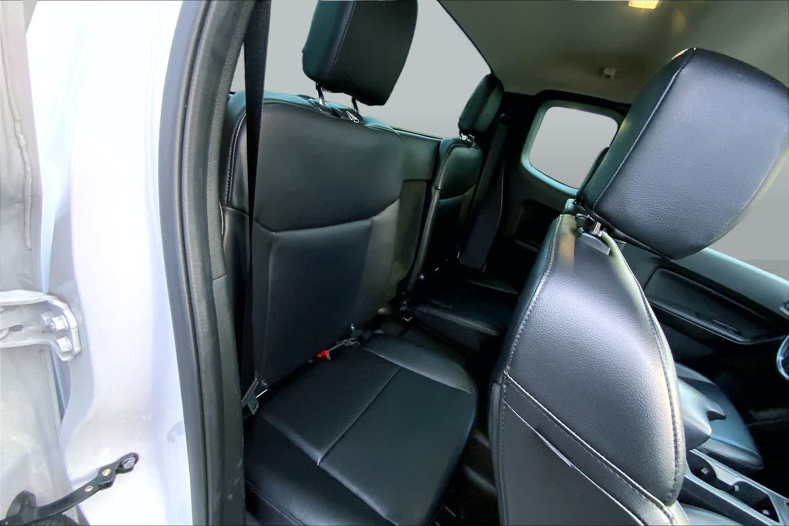 Used 2023 Oxford White Ford XL image 19