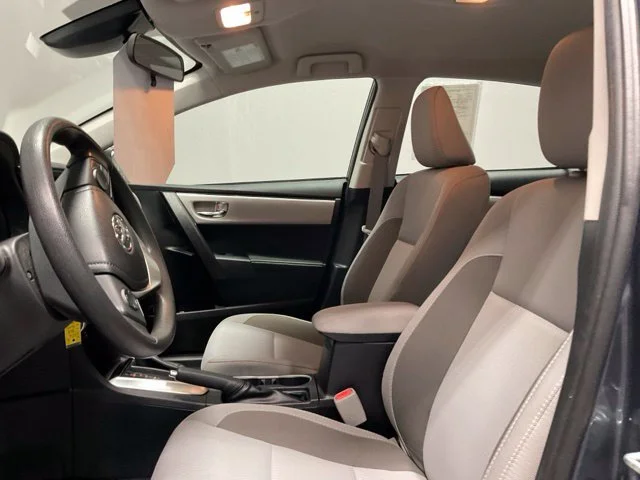 Used 2018 Gray Toyota LE image 16