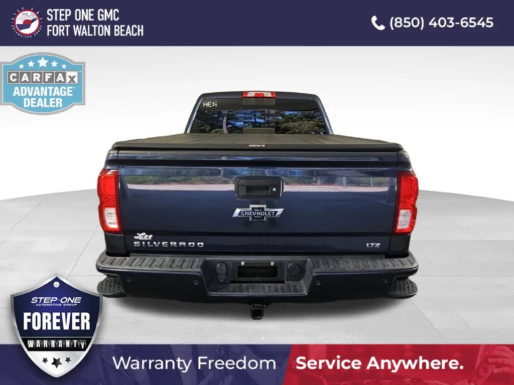 Used 2018 Blue Chevrolet LTZ image 7
