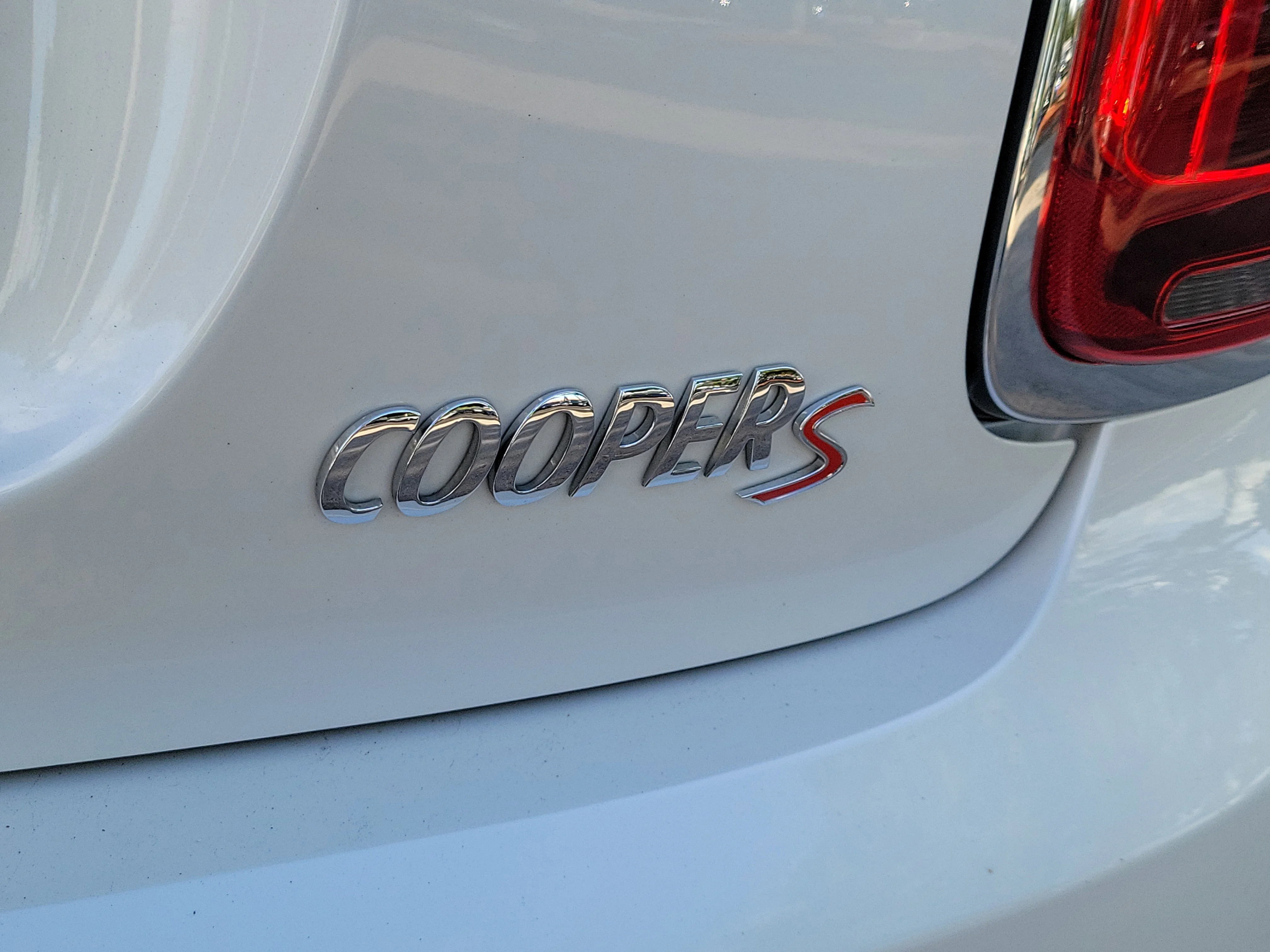 Certified Used 2024 White Metallic MINI Cooper S image 5