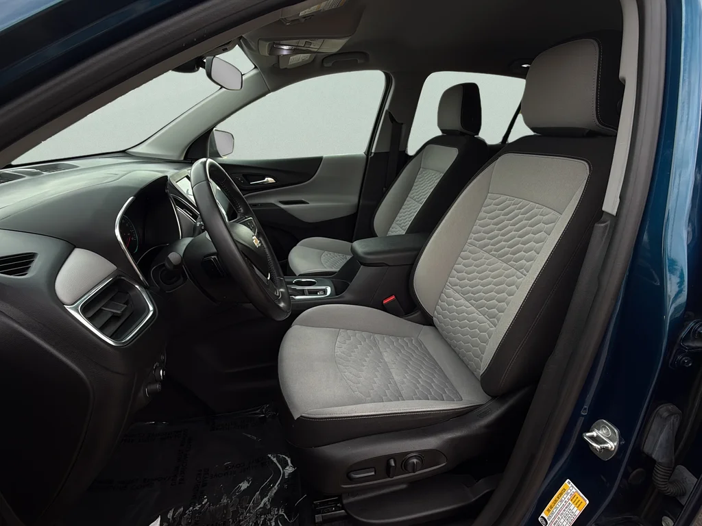 Used 2020 Pacific Blue Metallic Chevrolet LT image 27
