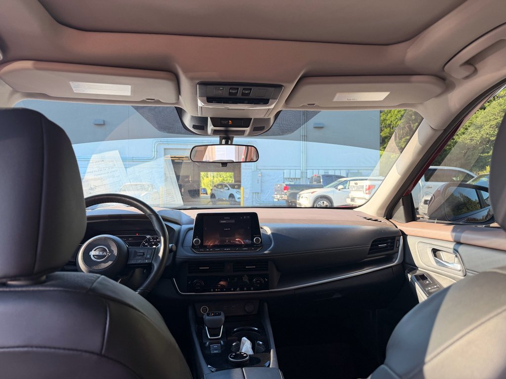 Used 2023 Scarlet Ember Tintcoat Nissan SV image 8