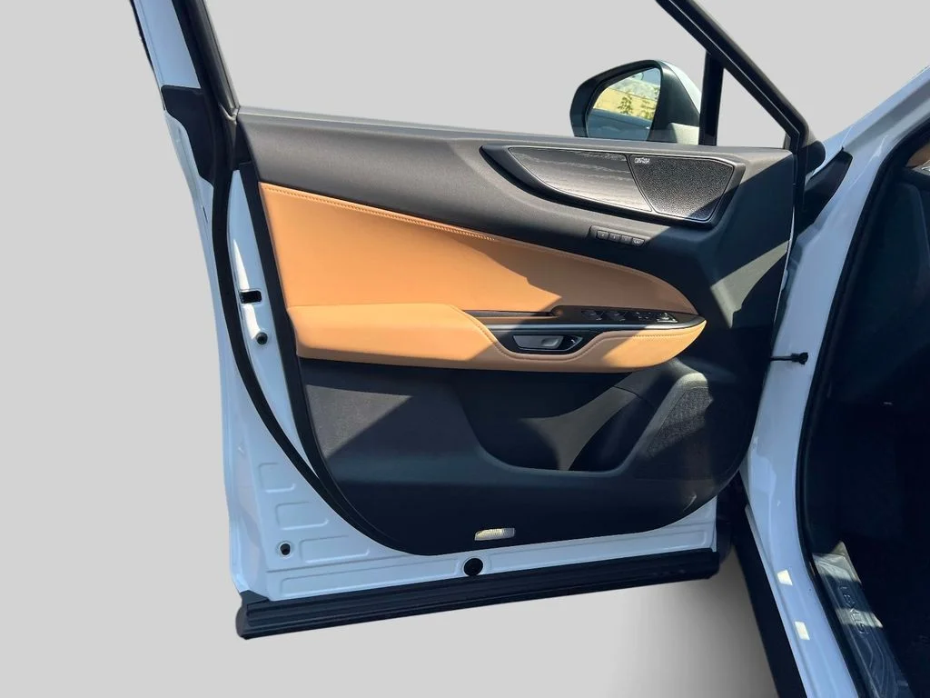 2026 Lexus NX 450h+ Luxury - Photo 14
