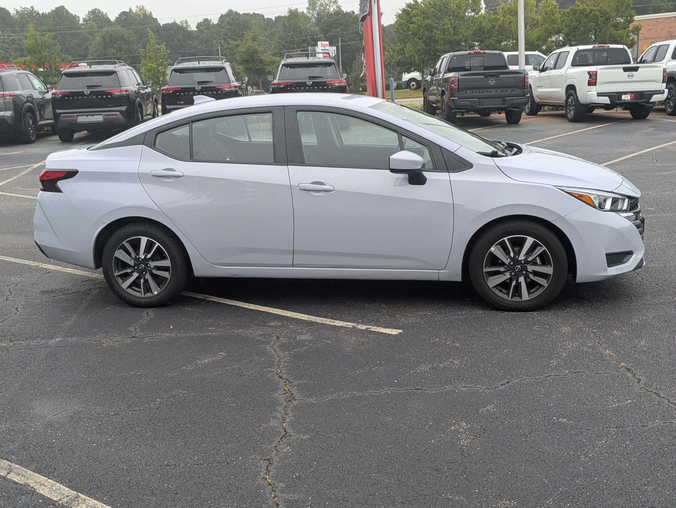 Used 2024 Gray Nissan 1.6 SV image 2