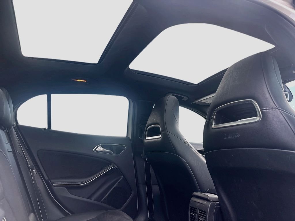 Used 2018  Mercedes-Benz GLA 250 image 21