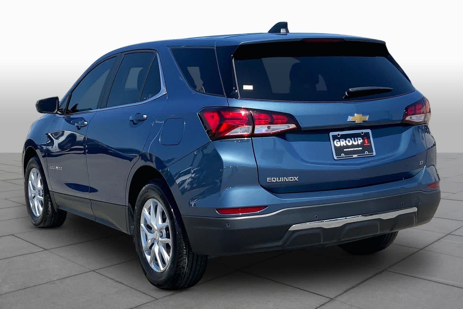 Used 2024 Lakeshore Blue Metallic Chevrolet LT image 12