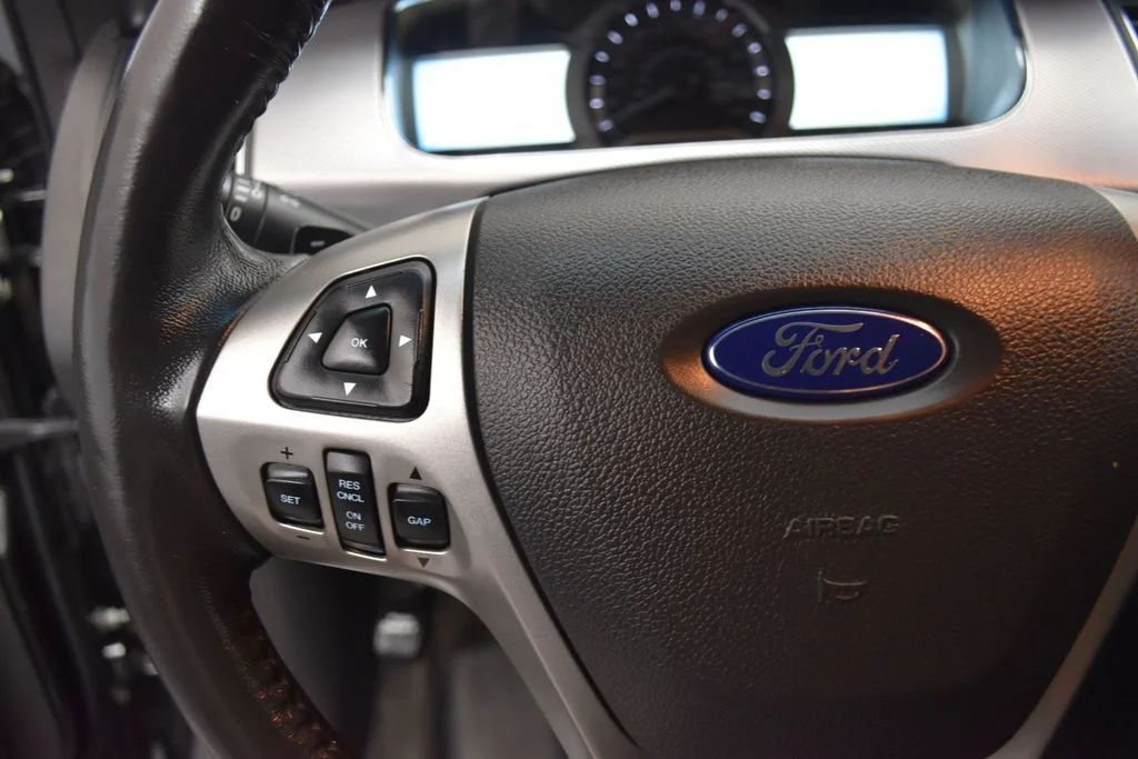 Used 2018 Gray Ford SHO image 12
