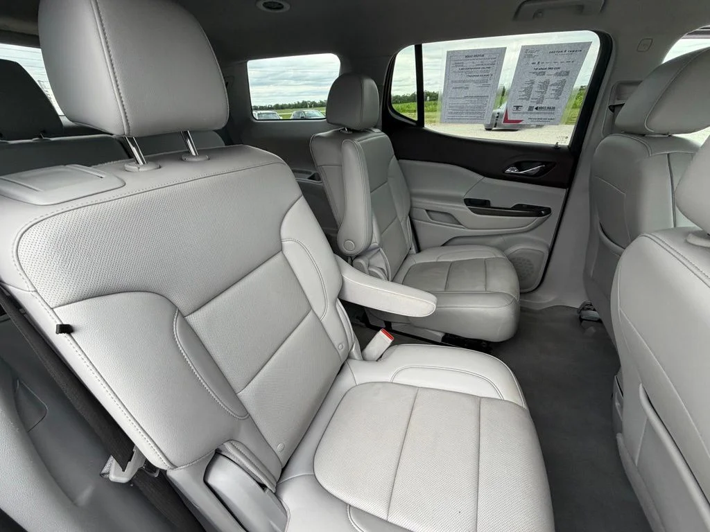 Used 2023 Black GMC SLT image 32