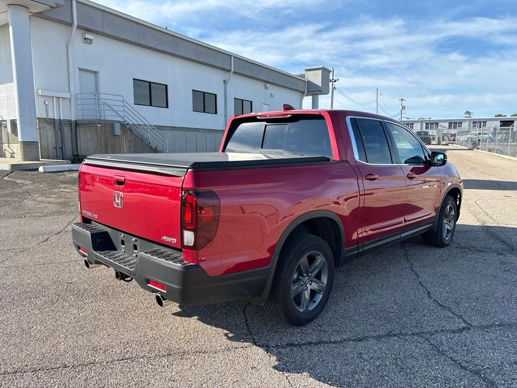 Used 2023 Red Honda RTL image 7