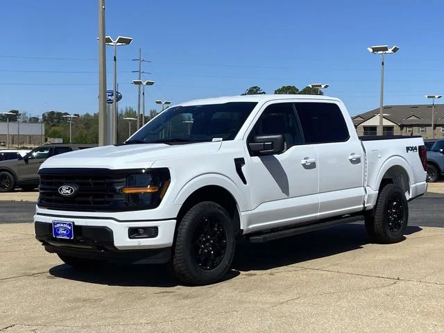 New 2026 Oxford White Ford XLT image 5