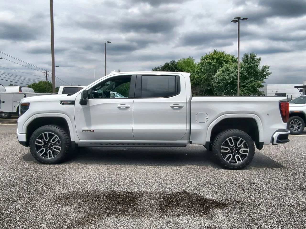 New 2026 Summit White GMC AT4 image 5
